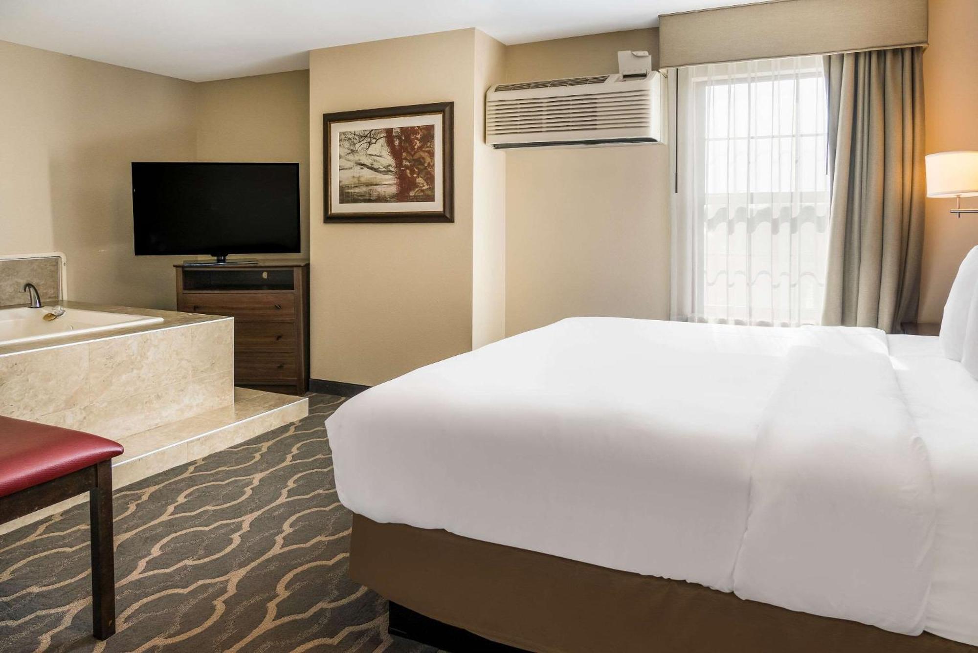 Country & By Radisson, Grandville-grand Rapids West, Mi