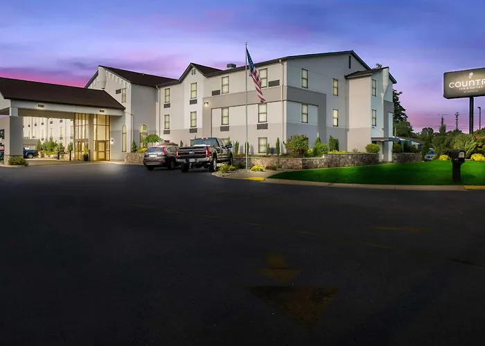 Best Western Plus Grand Castle Inn&Suites Grand Rapids West