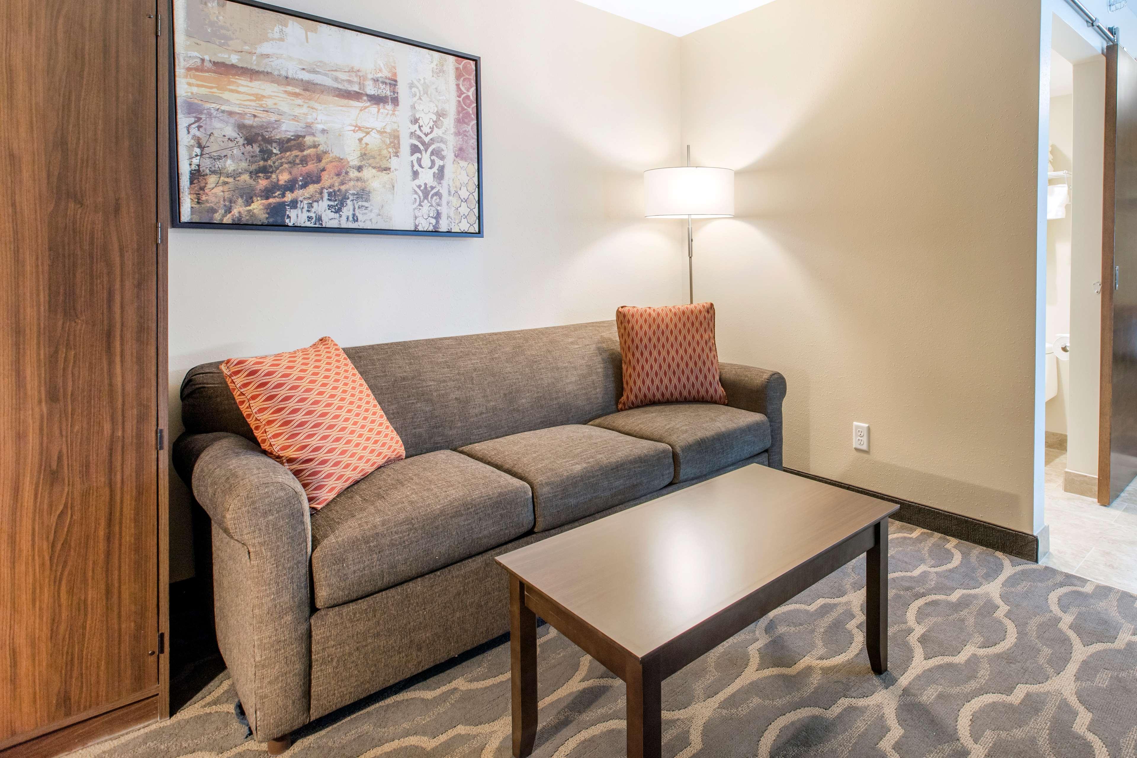 Hotel Country & By Radisson, Grandville-grand Rapids West, Mi 3*