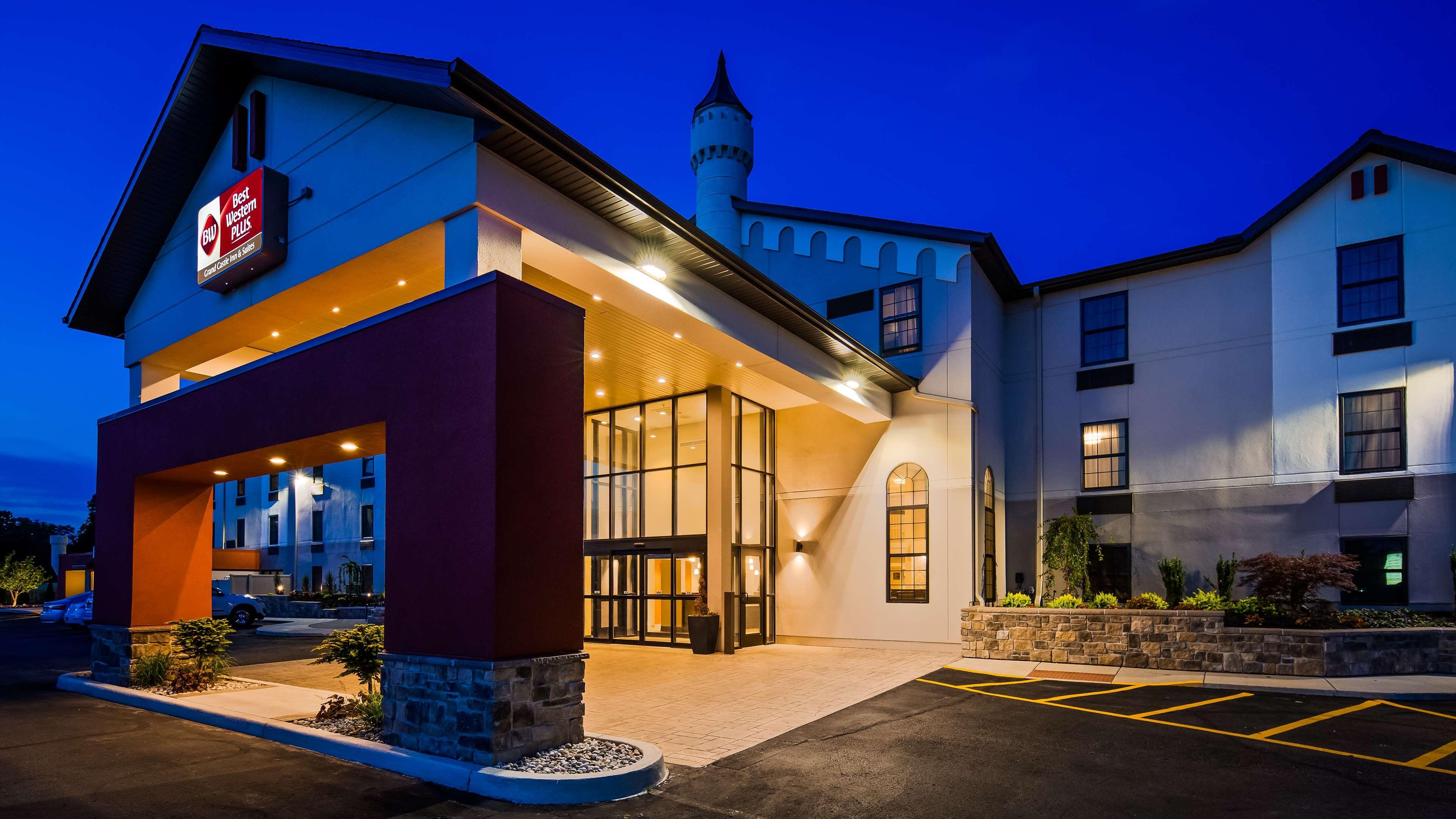 Country & By Radisson, Grandville-grand Rapids West, Mi Hotel 3*