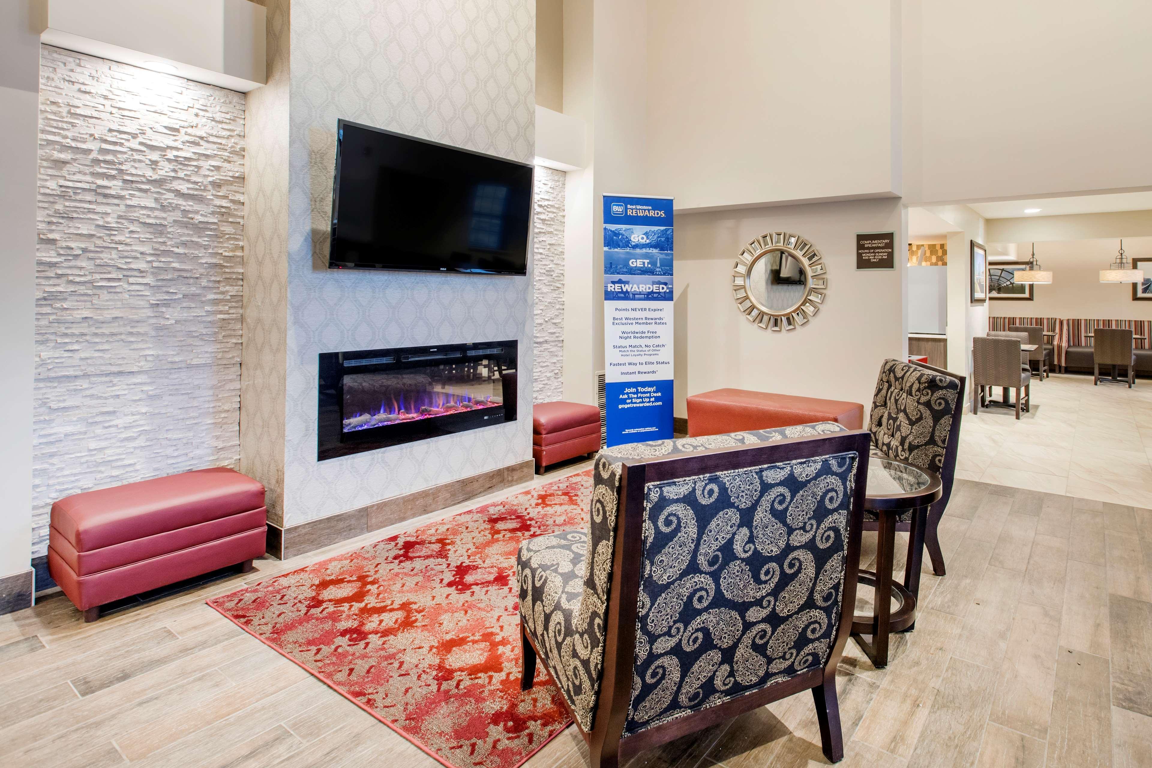 Country & By Radisson, Grandville-grand Rapids West, Mi