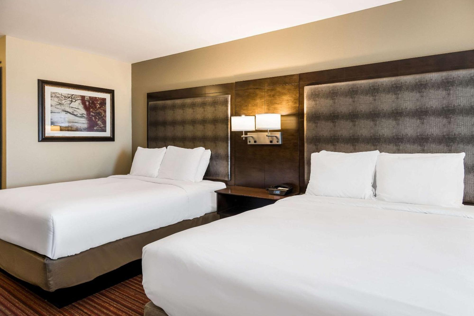 Country & By Radisson, Grandville-grand Rapids West, Mi Hotel 3*