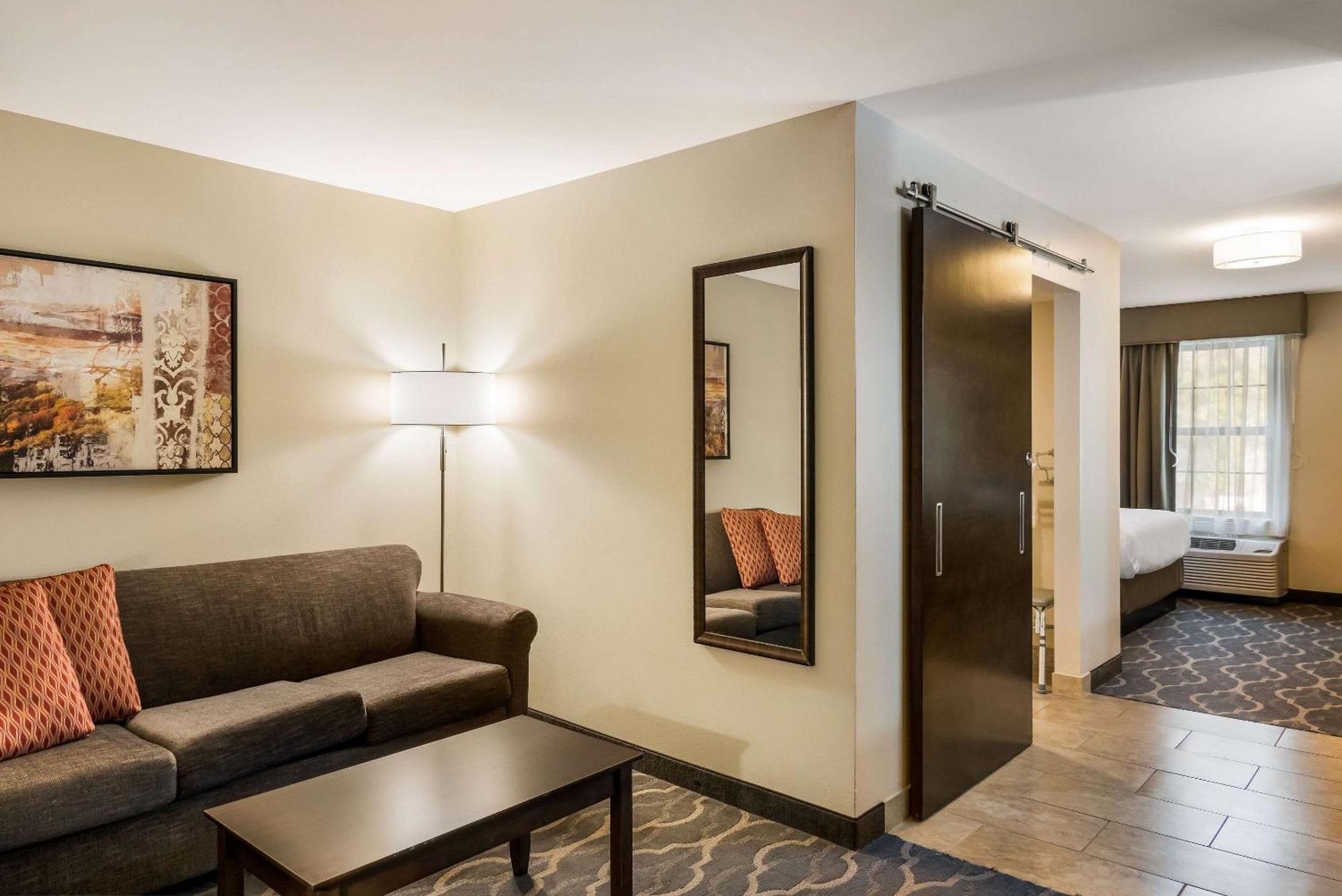 Country & By Radisson, Grandville-grand Rapids West, Mi 3* Grandville